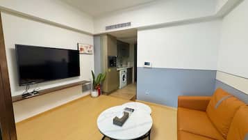 Habitación doble Confort | Escritorio, cortinas blackout y insonorización