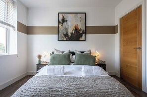 1 bedroom, iron/ironing board, free WiFi