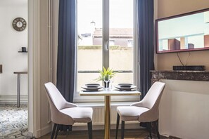 Dining - 1 studio apartment for 2 people (Reims)