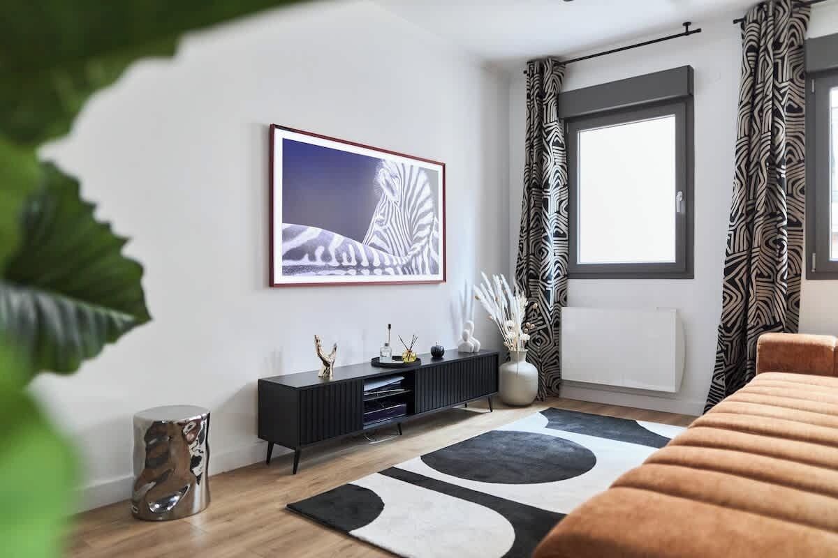 Televisie, videospelletjes en een kantoor
