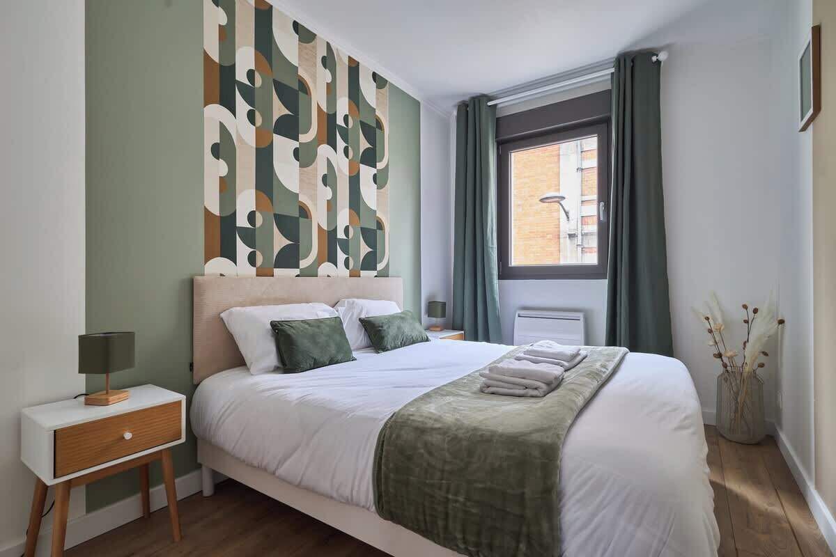 3 slaapkamers, een strijkplank/strijkijzer, reisbedje, wifi
