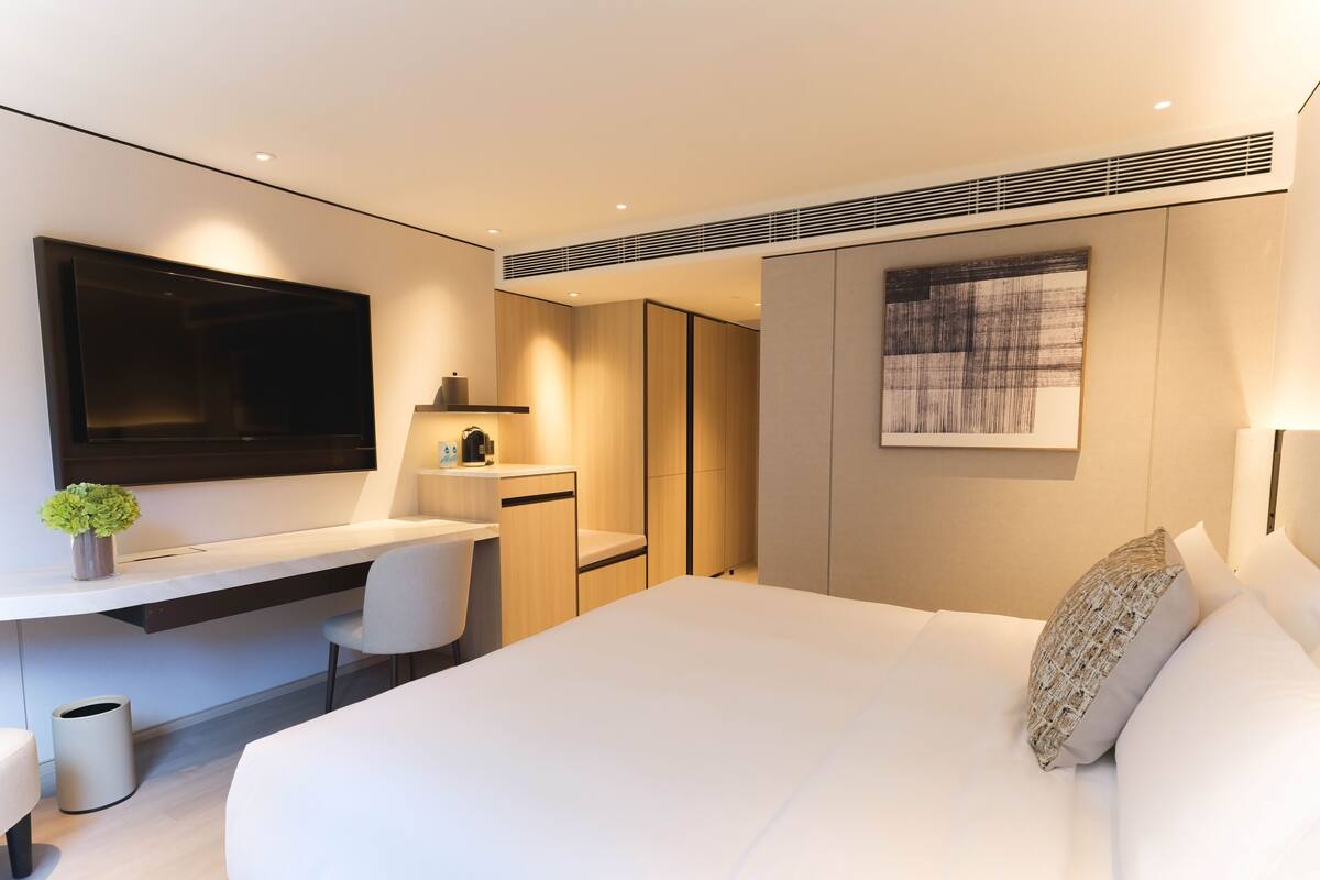 In-room safe, laptop workspace, iron/ironing board (on request)