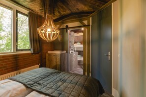 3 slaapkamers, reisbedje, gratis wifi, beddengoed