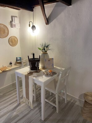 Dining - Heart of the historic center of Alghero - Arc de San Martí (Alghero)