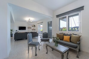 TV - Villa Giota Luxury Living (rodos)