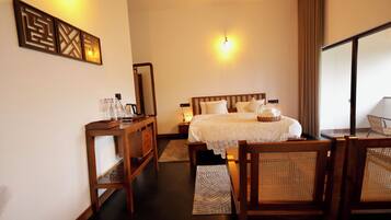 Junior-Suite, Balkon, Gartenblick
