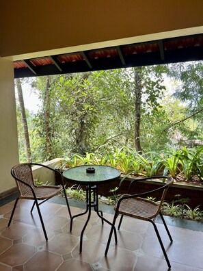 Quang cảnh ban công