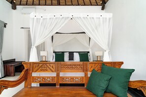 Villa, 2 Bedrooms, Private Pool | Cadar kapas Mesir, peralatan tempat tidur premium, Wi-fi percuma 