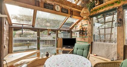 Apartment 'Hirtenhaus' mit gemeinsamer Terrasse und WLAN
