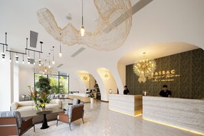 Lobby sitting area - Bassac Signature Hotel & Residence (Phnom Penh)