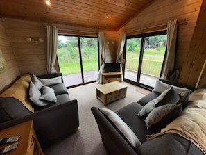 House, 3 Bedrooms | Living area