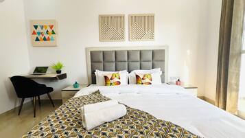 Basic Studio | Free WiFi