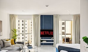 Comfort Apartment, Balcony, Courtyard View | Living area