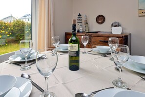 Dining - Nant Y Mynydd (Amlwch)