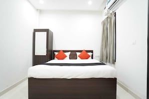 Non-AC Room | Free WiFi
