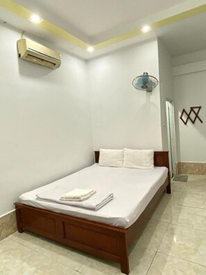 Desk, soundproofing, free WiFi - Sugar Motel (Phuong An Phu, Quan Ninh Kieu)
