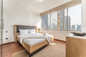 2 bedrooms, in-room safe, iron/ironing board, free WiFi