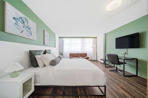 1 bedroom, desk, iron/ironing board, travel cot