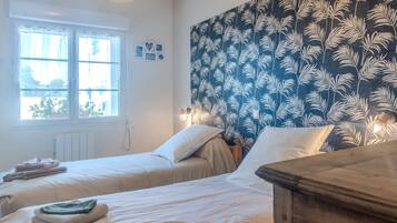 2 Schlafzimmer, Bügeleisen/Bügelbrett, Bettwäsche, Rollstuhlgeeignet