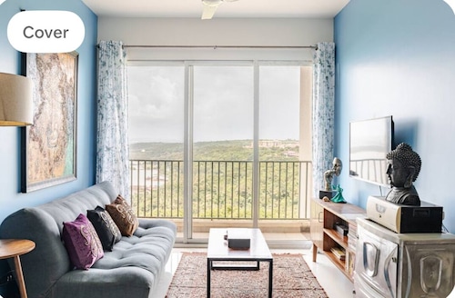 Sunrise Riverfront Stay with Private Viewpoint