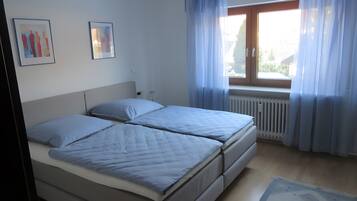 2 soverom, strykejern/-brett, wi-fi og sengetøy