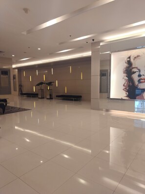Condo, 1 quarto, acessível, piscina particular | Saguão