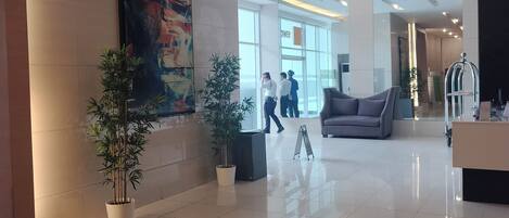 Condo, 1 Bedroom, Accessible, Private Pool | Lobby