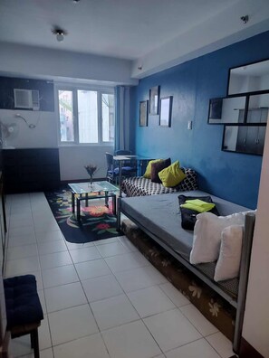 Condo, 1 Bedroom, Accessible, Private Pool | Living room
