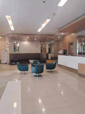Condo, 1 Bedroom, Accessible, Private Pool | Lobby