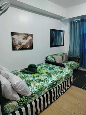 Condo, 1 Bedroom, Accessible, Private Pool | 1 bedroom - Tum's Mplace Staycation 5th Floor Tower D (Quezon City)