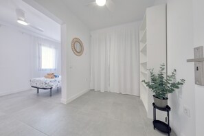 4 bedrooms, iron/ironing board, travel cot, free WiFi