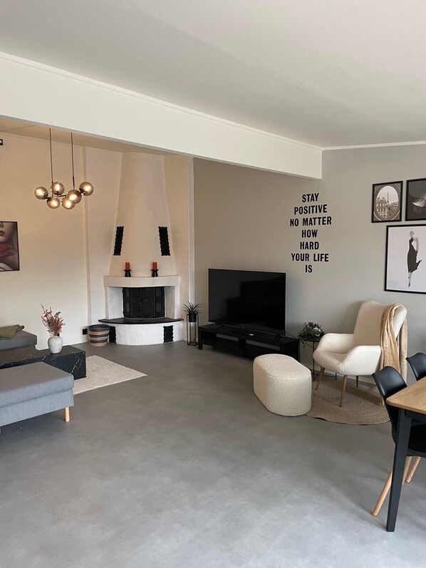 Living area - Central Ski 4 Bedrooms (Akershus)