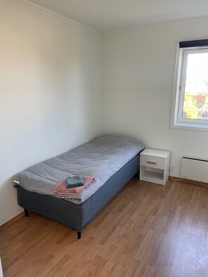 4 bedrooms, Internet, bed sheets