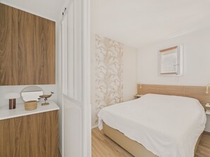 1 chambre, fer et planche à repasser, Wi-Fi gratuit