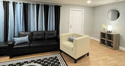 Cozy Full Home + Free Parking + Fast Wi-fi & Central Area