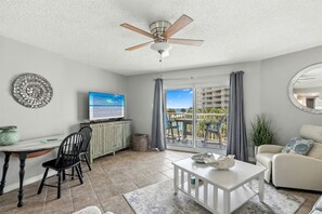 TV - Tradewinds 208 –Updated 1BR/2BA with Bunks and Gulf View.  Free Daily Activites! (Orange Beach)