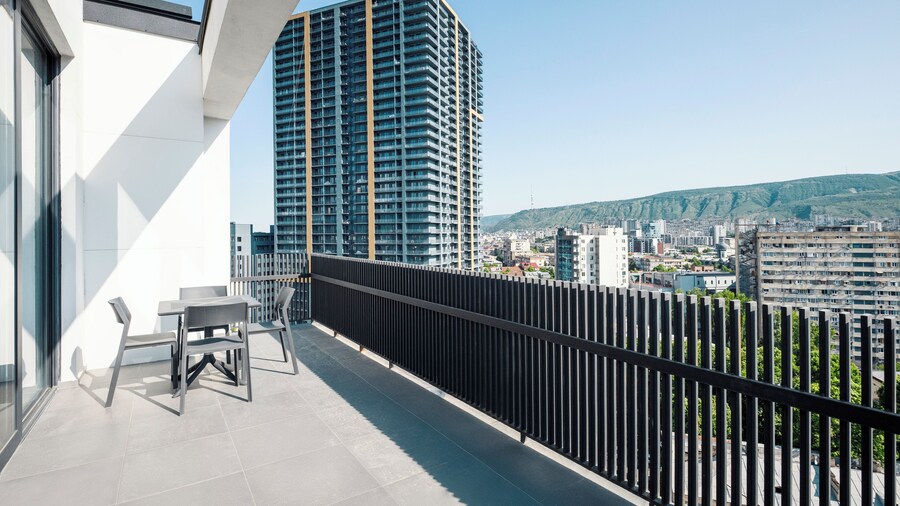 AURA Tbilisi Living