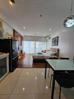 Condo, 1 habitación, con acceso para personas discapacitadas | Sala de estar