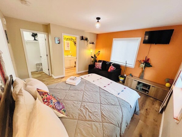 2 bedrooms, iron/ironing board, free WiFi, bed sheets