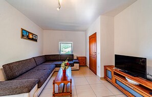 TV - Cozy apartment in Viganj with lake view (Viganj)