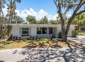 Exterior - Nature, Comfort, and Calm – All at the Bayou’s Edge (Port Richey)