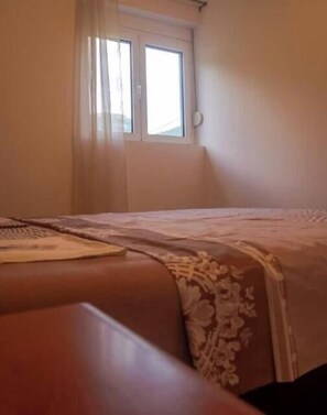 1 室のベッドルーム、アイロン / アイロン台、WiFi、ベッドシーツ