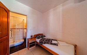 1 bedroom, free WiFi