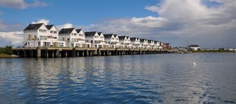 Sundowner vacation apartment with exceptional sea view and terrace