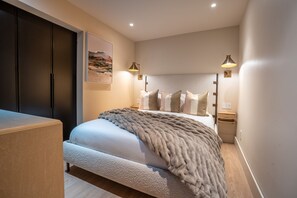 1 bedroom, desk, iron/ironing board, travel cot