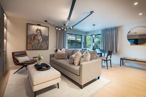 TV, fireplace, stereo, offices