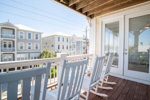 Property grounds - Sandstep 619 2 (Carolina Beach)