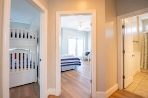 6 Schlafzimmer, Bügeleisen/Bügelbrett, kostenloses WLAN, Bettwäsche