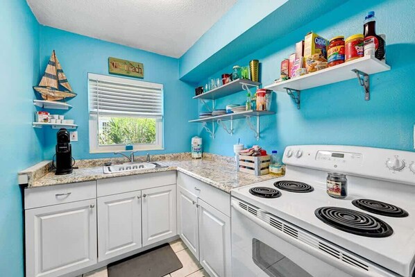 Oven, stovetop, coffee/tea maker, toaster