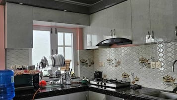 Oven, stovetop